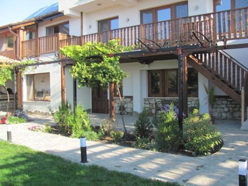 Hostal Guest House Villa Elma