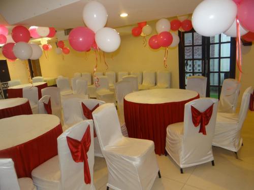 Hotel Janhvi International