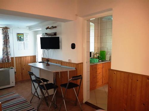 Hostal Vir�gos Vend�gh�z
