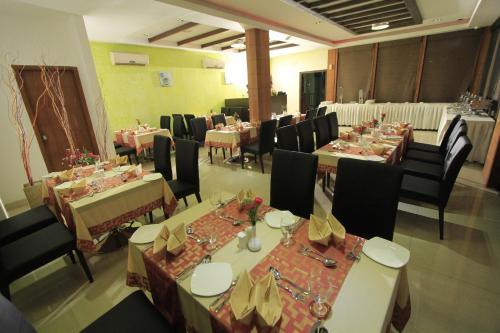 Hotel Park Residency