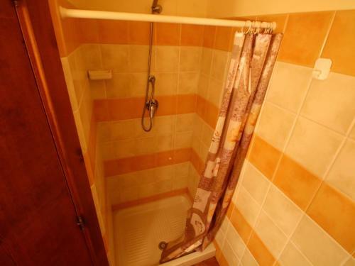 Hostal Holiday Home Flor Parghelia