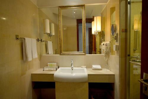 Vanguard Hotel