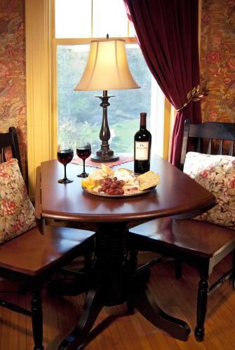 A G Thomson House Duluth Bed And Breakfast