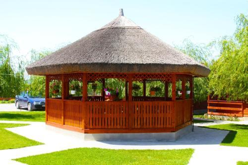 Hostal Pensiunea La Tavi
