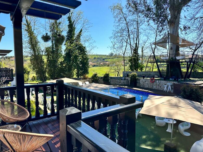 Hotel Cuevas