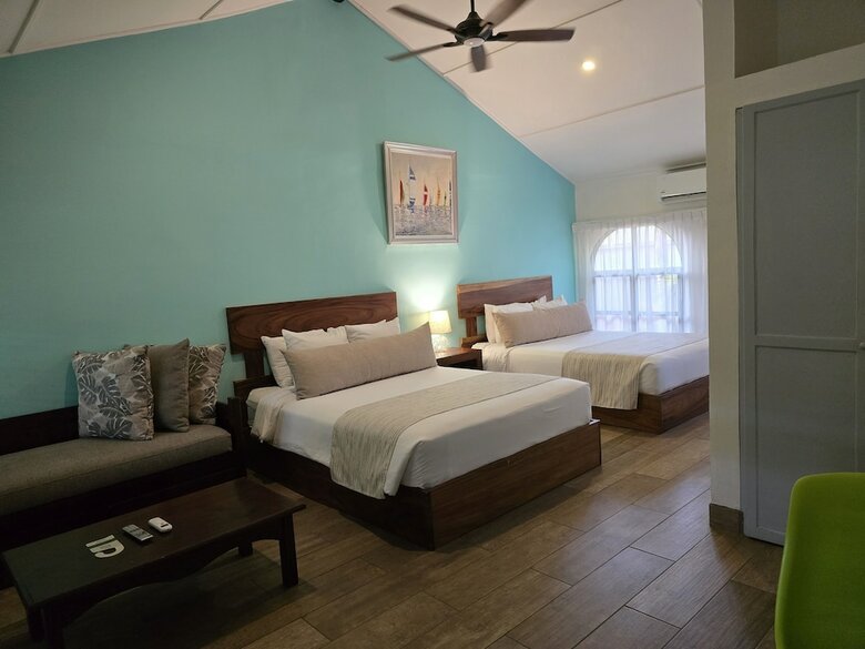Hotel Bahia Del Sol