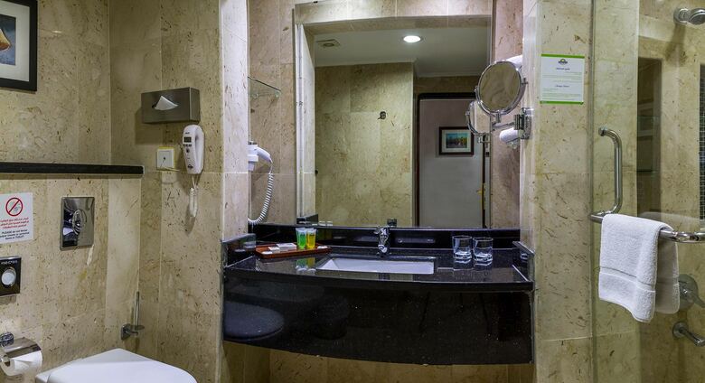 Days Inn Hotel Suites Amman