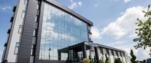 Hostal Ice Dyp Resort & Spa