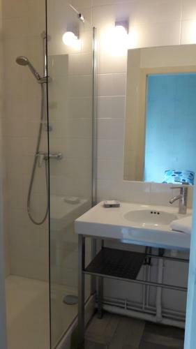 Hotel H�tel La Voile Bleue