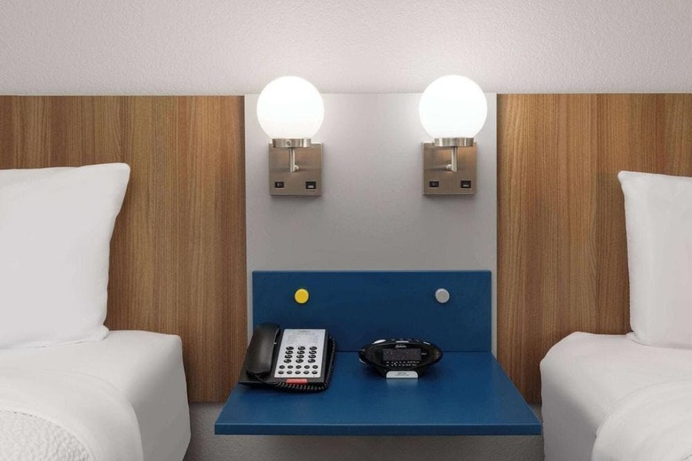 Hotel Microtel Inn & Suites By Wyndham Buda