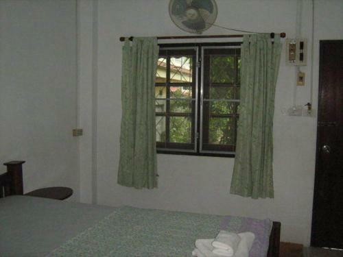 Hostal Lamoon Lamai House