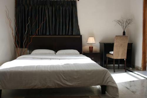 Apartamentos Falcons Nest Banjara Hills