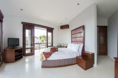 Villa Seratus