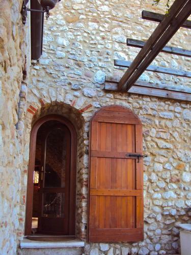 Rustico Bertel