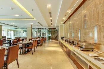 Hotel Vibe By The Lalit Traveller