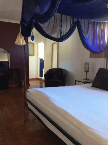 Hostal Villa Surprise