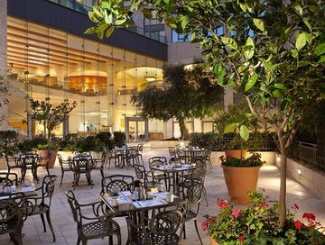 Hotel Grand Court
