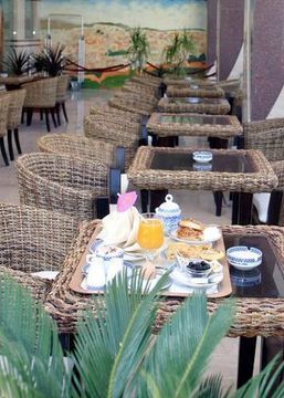 Hotel Zahrat Al Jabal