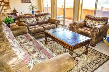 The Lodge At Duck Creek