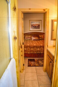 The Lodge At Duck Creek