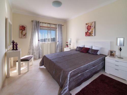 Hostal Oasis Parque Country Club