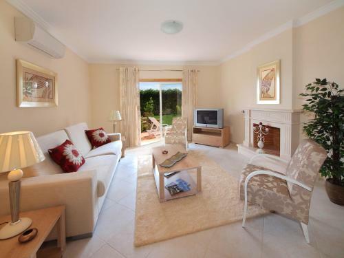 Hostal Oasis Parque Country Club