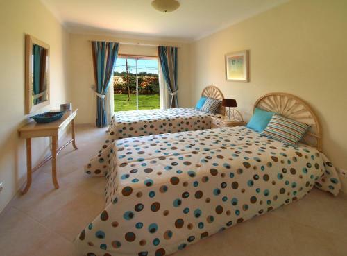 Hostal Oasis Parque Country Club