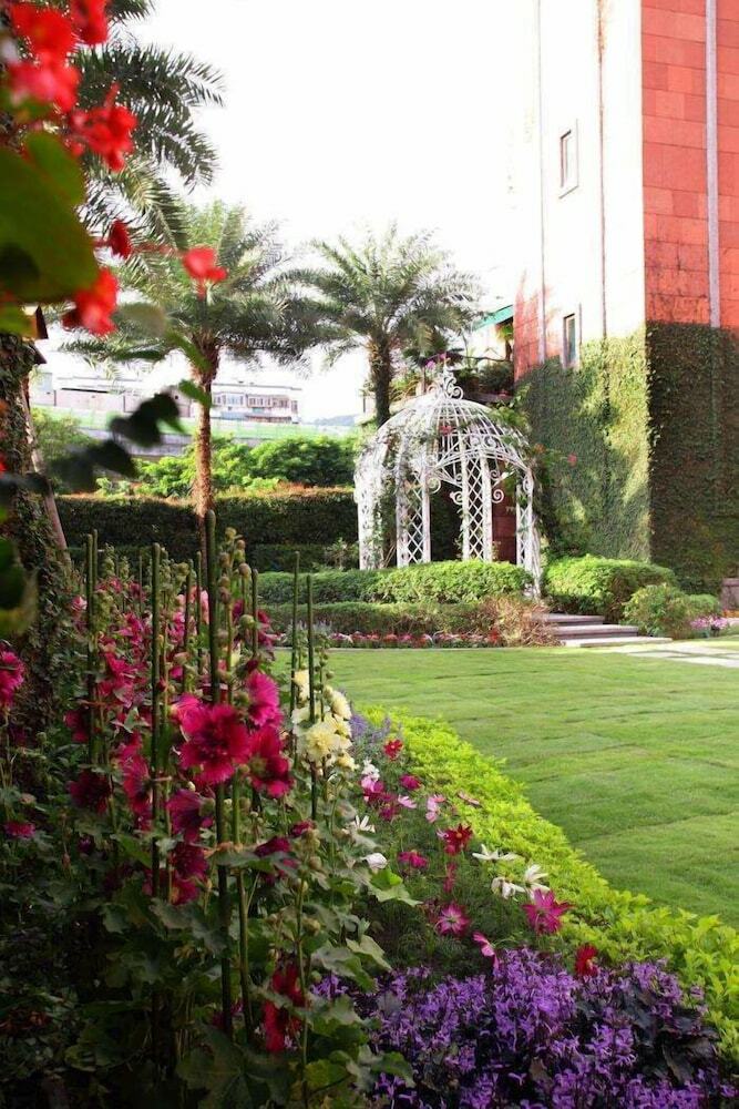 Grand Victoria Hotel