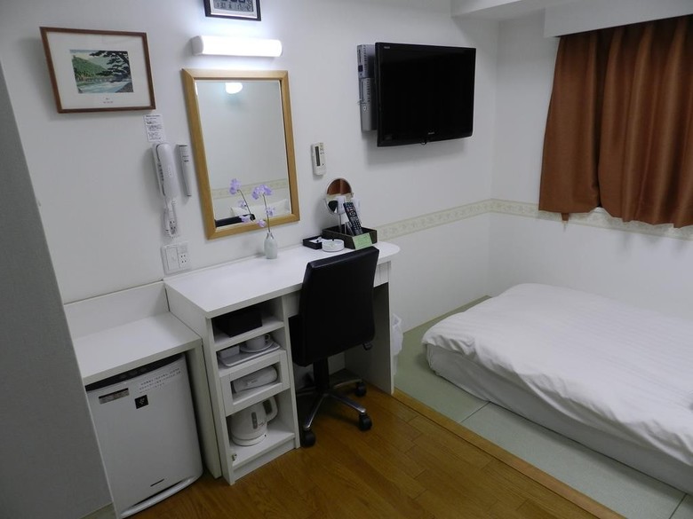 Hotel Check In Shijokarasuma
