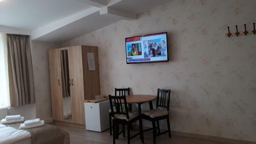 Hostal Pensiunea Casa Rusu