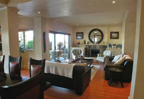 Beachside Villa & Penthouse