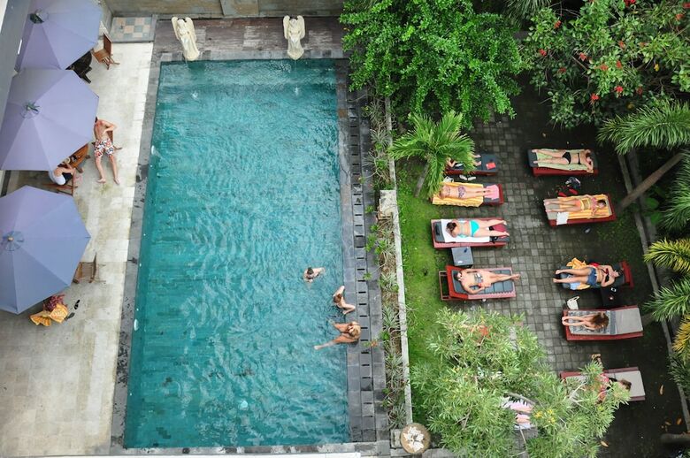 Puri Saron Denpasar Hotel
