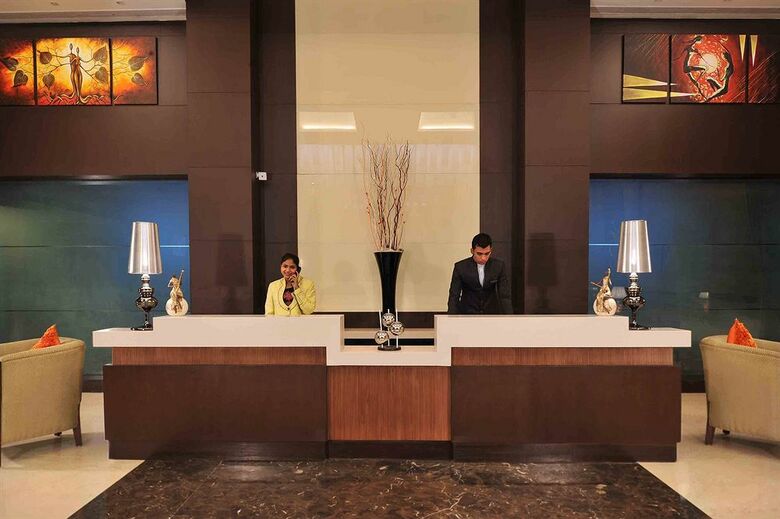 Hotel Country Inn & Suites By Carlson Sec-12