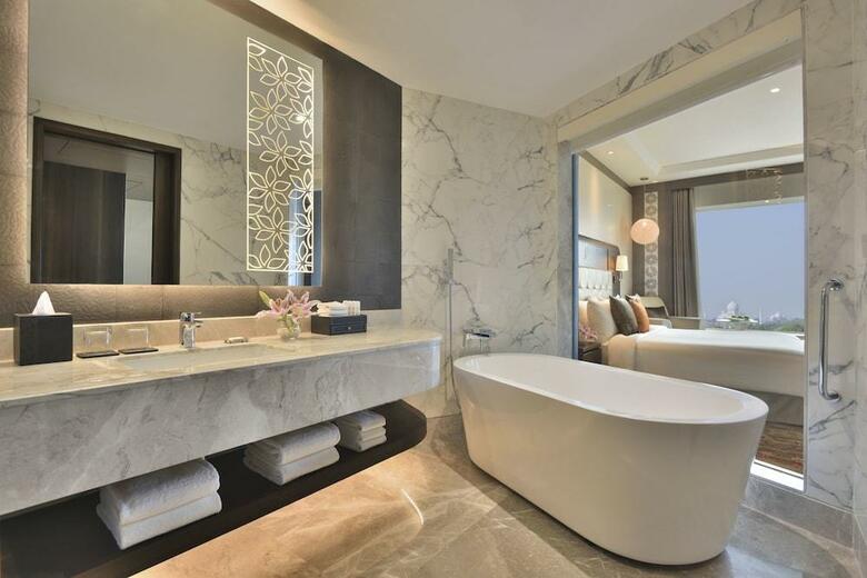 Hotel Radisson Blu Agra Taj East Gate