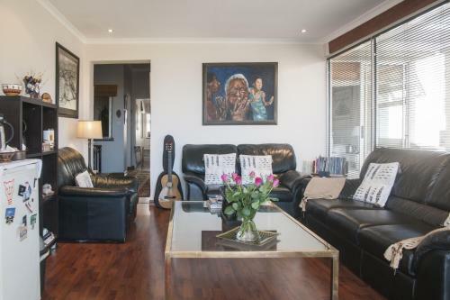 Hostal Anchor Bay Guest House