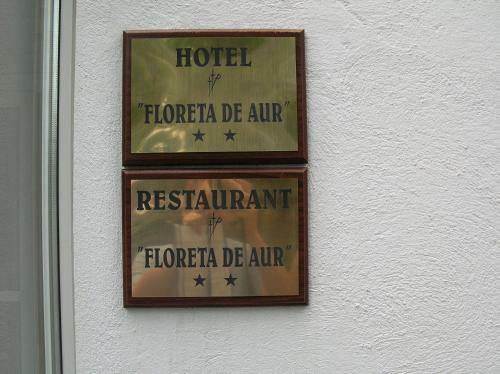 Federa?ia Rom�n? De Scrim? - Hotel Floreta De Aur