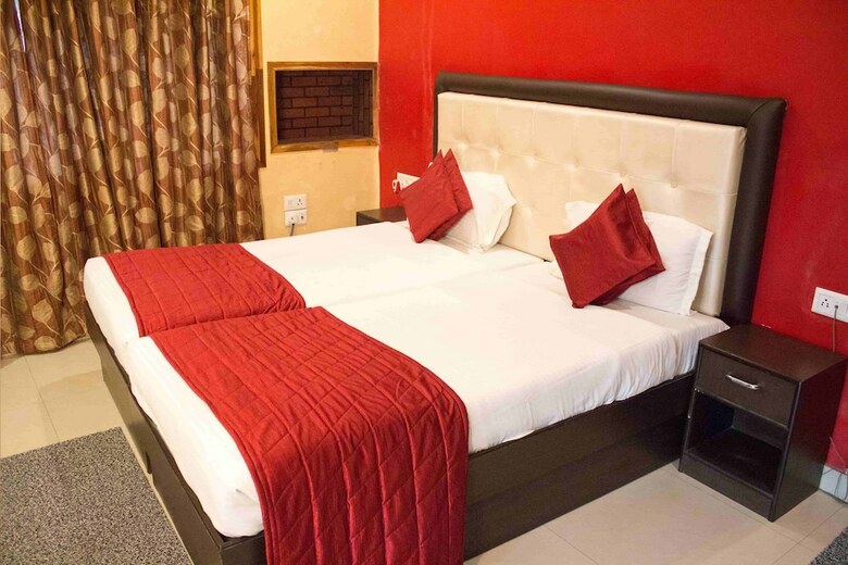 Hotel Varuna