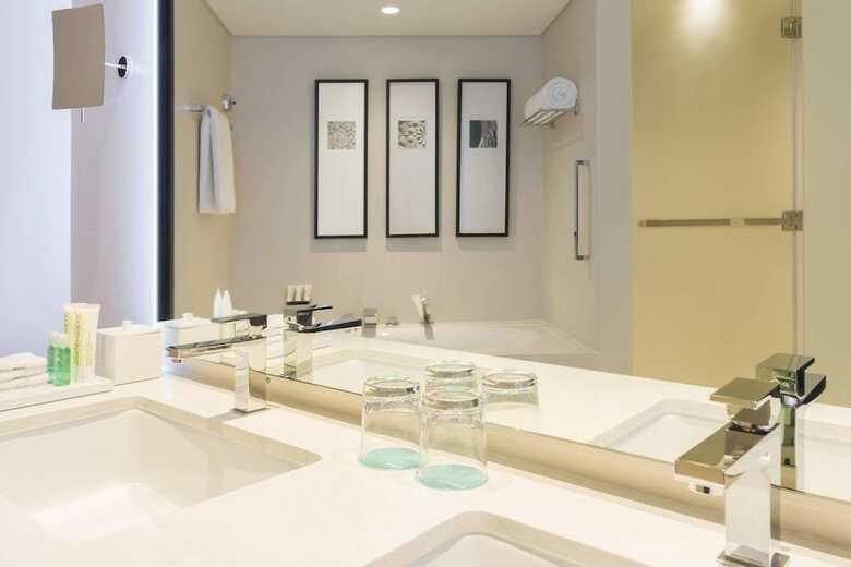 Hotel Le Royal Meridien Beach Resort And Spa