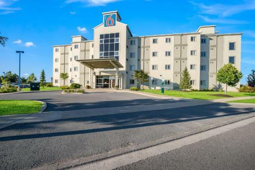 Motel 6 Kingston Ontario