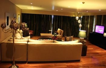 Hotel Vivanta By Taj Dal View