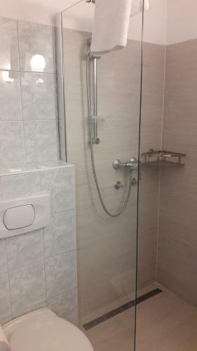 Bed & Breakfast K�t Lotti Villa - Gy�gypanzi�