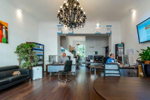 Conzeptplus Private Rooms Exhibition Center (room Agency)