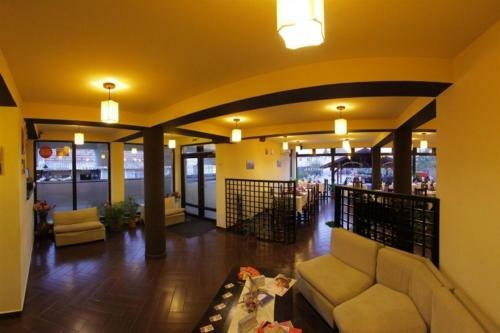 Hostal Pensiunea Oficial