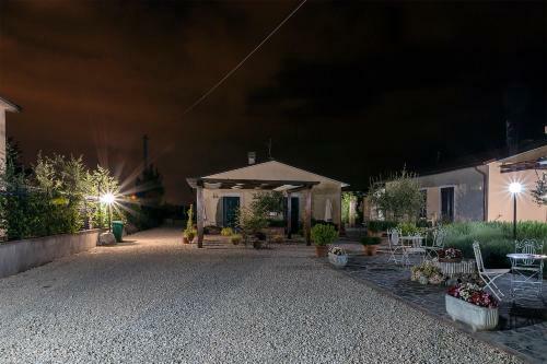 Hostal Terra Dei Santi Country House
