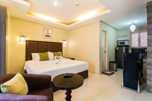 Jmm Apartment Suites