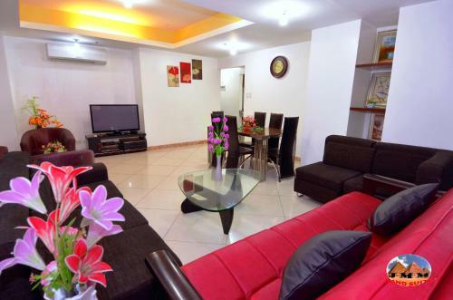 Jmm Apartment Suites