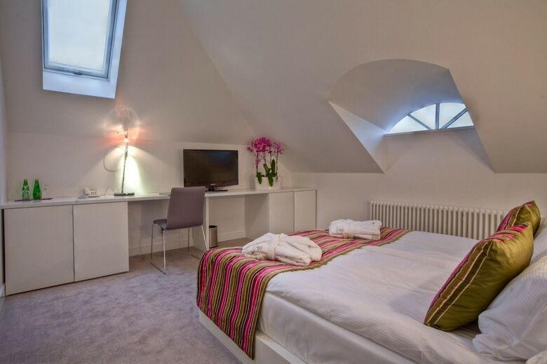 Platinum Palace Residence Boutique Hotel