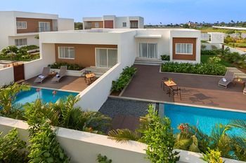 Hotel Confluence Banquets And Resort