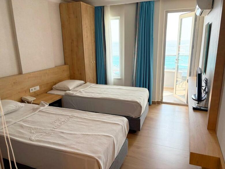 Azak Beach Hotel - Don't Use