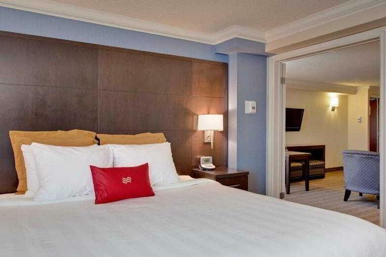 Hotel Park Plaza Toronto Airport
